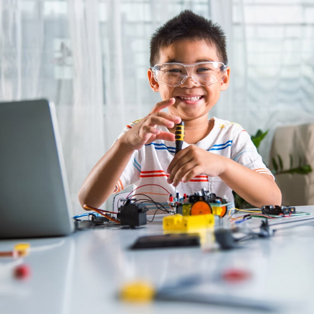 Robo Maze Challenge with Agmo Junior — Build a robot in 30 minutes